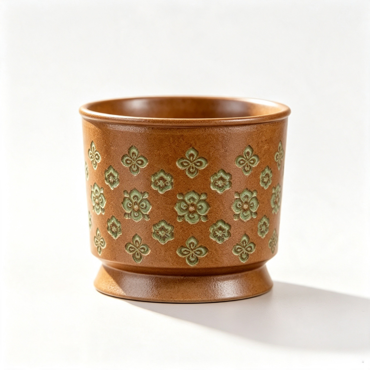 Wide Base Cylindrical Embossed Flower Tea Mug