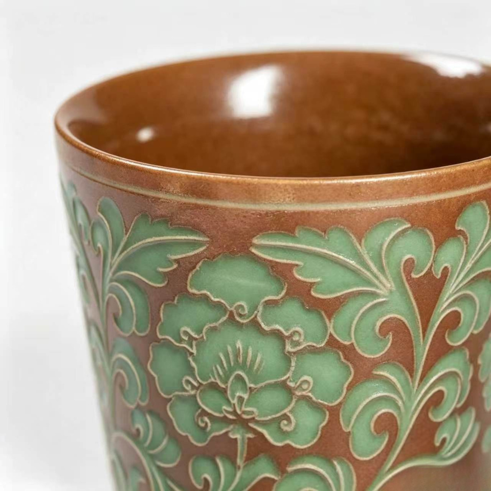 Bao Xiang Floral Ceramic cup