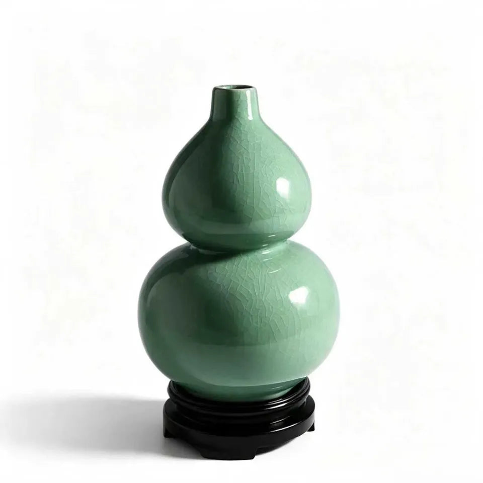 Gourd-shaped vase decoration item